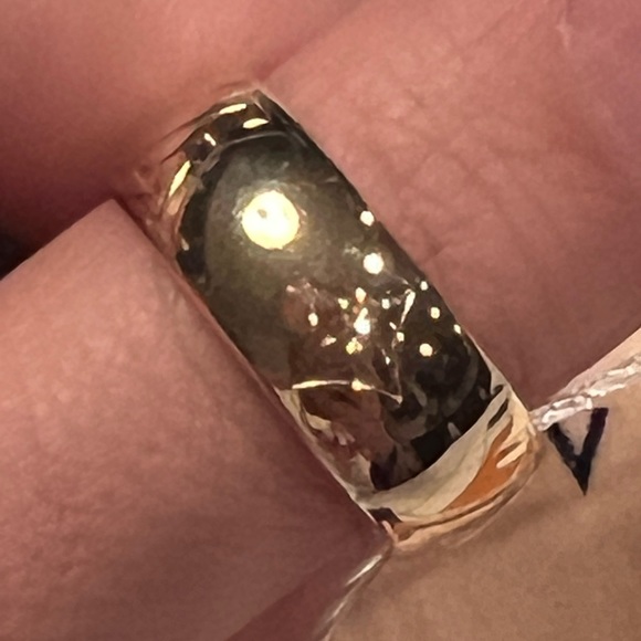 Authentic Louis Vuitton M80189 Ring Only - Picture 7 of 12